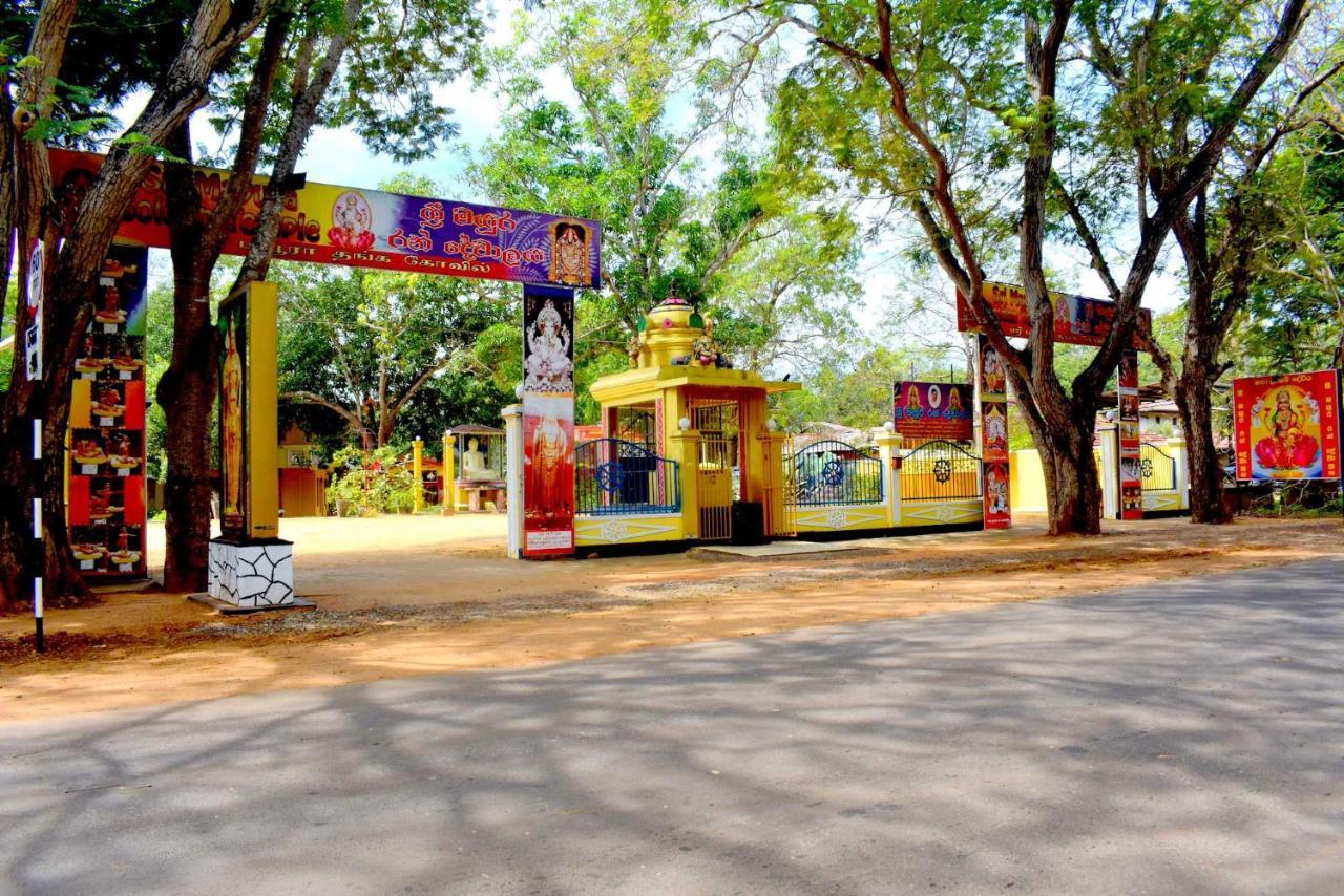 Sri Mayura Holiday Resort Kataragama Dış mekan fotoğraf