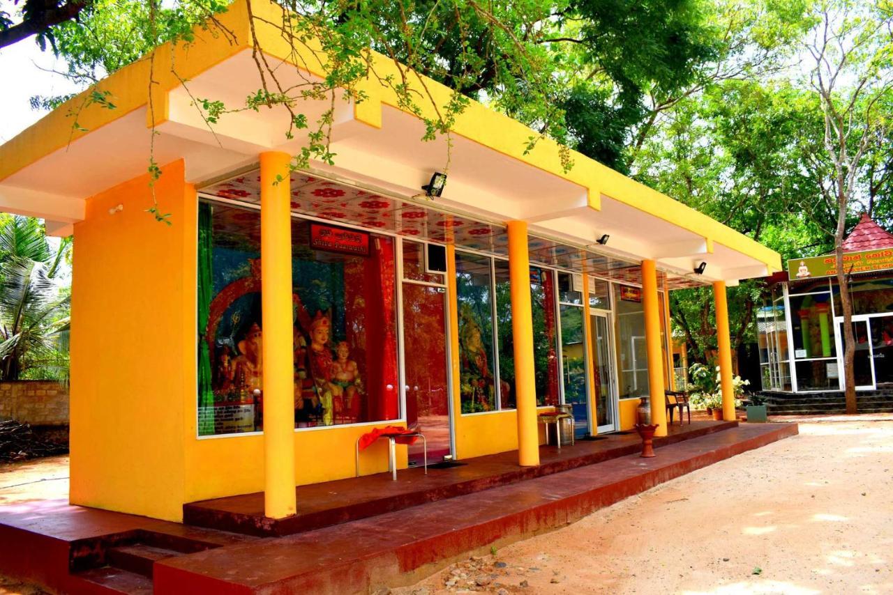 Sri Mayura Holiday Resort Kataragama Dış mekan fotoğraf
