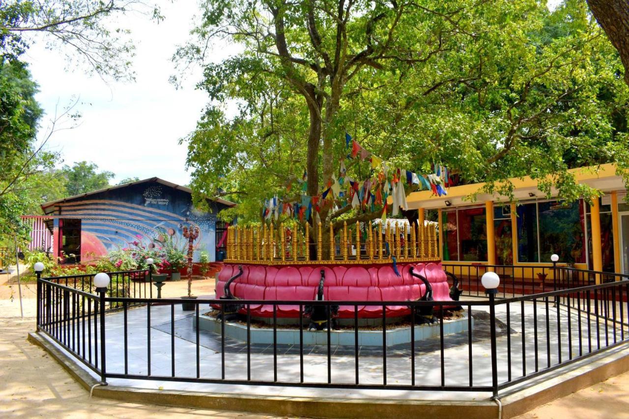 Sri Mayura Holiday Resort Kataragama Dış mekan fotoğraf